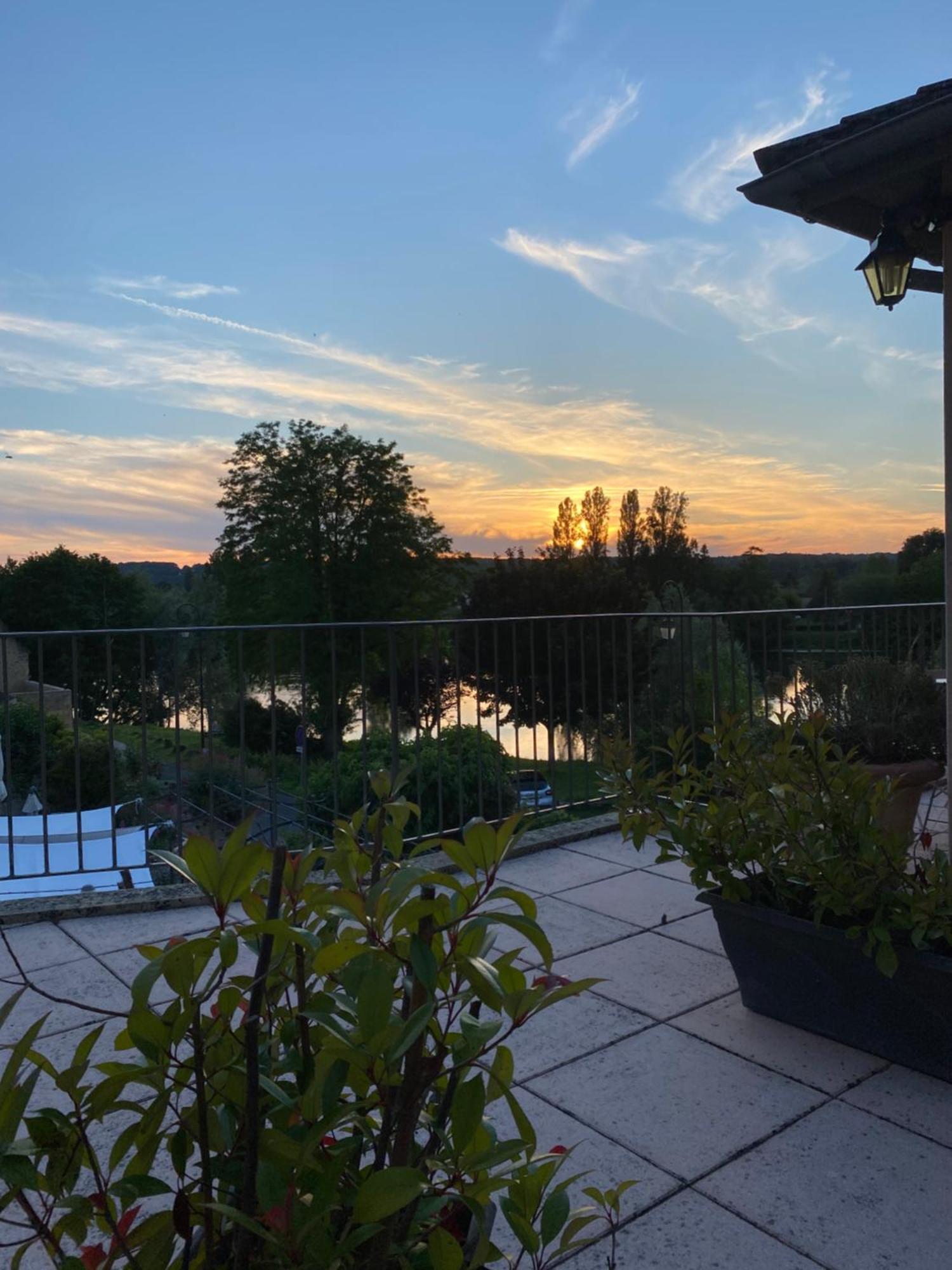 Hotel-Restaurant Cote Rivage Badefols-sur-Dordogne 외부 사진